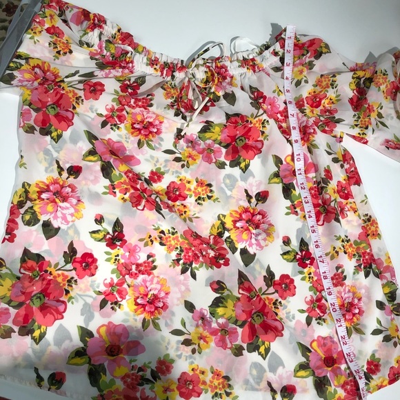 Women NWT Speed Limit, floral blouse , size 1X - Picture 5 of 7